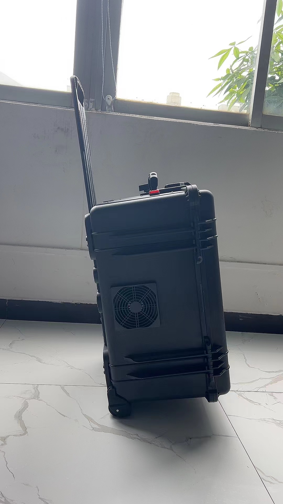 陵城手拉箱型移动通信干扰器